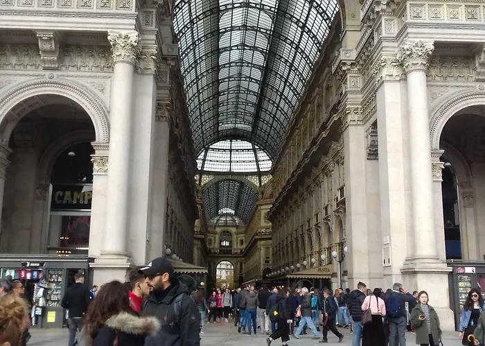 10 Via Giuseppe Sirtori Appartamento *
