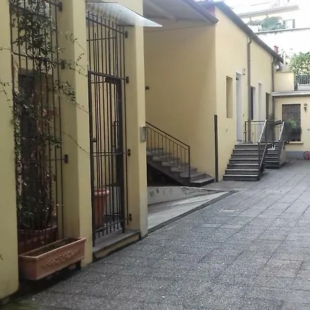 10 Via Giuseppe Sirtori * Milaan