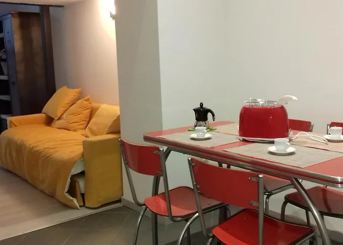 Apartamento 10 Via Giuseppe Sirtori *
