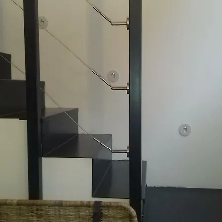 10 Via Giuseppe Sirtori * ميلان